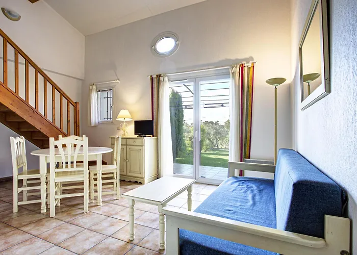 P Minervois C N02 3p6 * Homps (Aude)